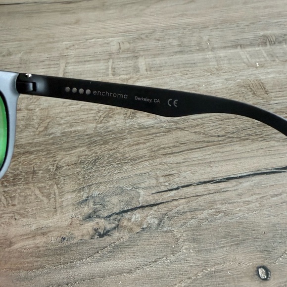 Enchroma kids Twain colorblind glasses mild deutan - Picture 4 of 5